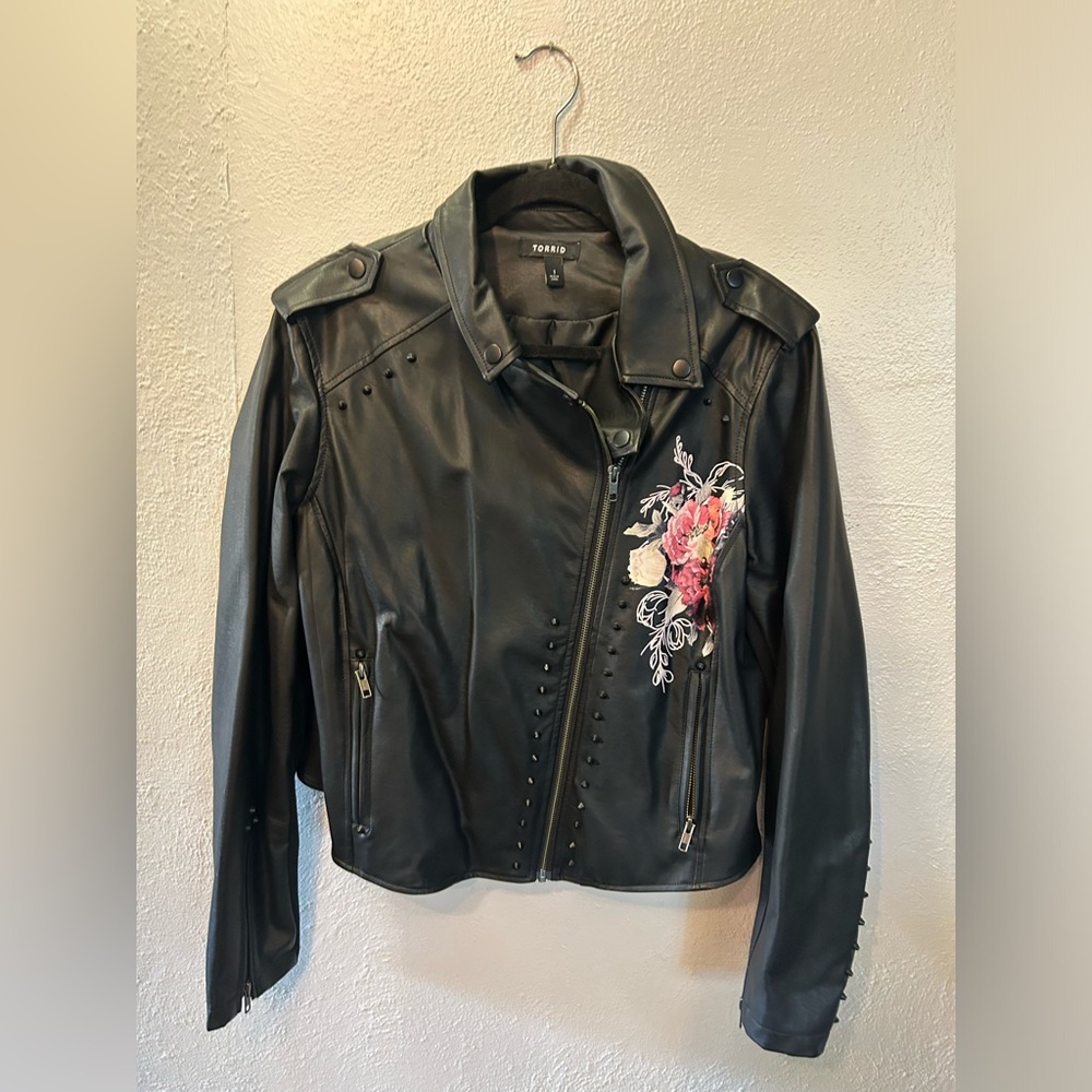 Torrid Studded Floral Print Leather Jacket. Torrid Size 1.